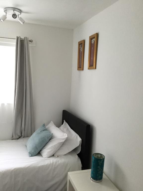 Villa 4 Bed House Next To Basildon Town Centre Exterior foto